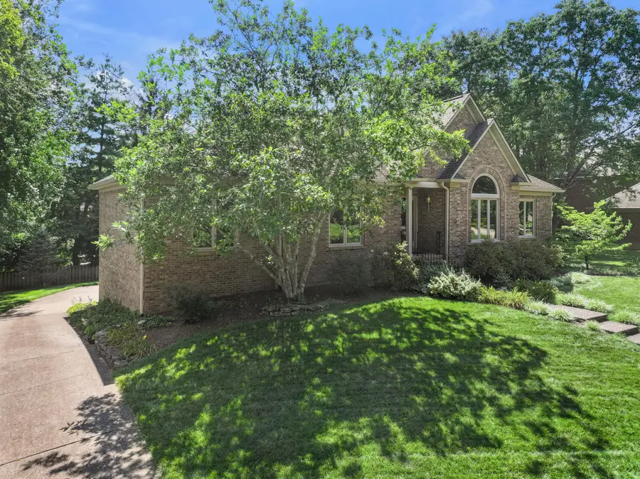 2317 Shannawood Drive, Lexington, KY 40513 - #3