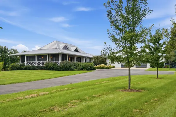 1310 Fox Creek Road, Lawrenceburg, KY 40342
