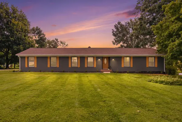 111 Pebble Beach Drive, Georgetown, KY 40324