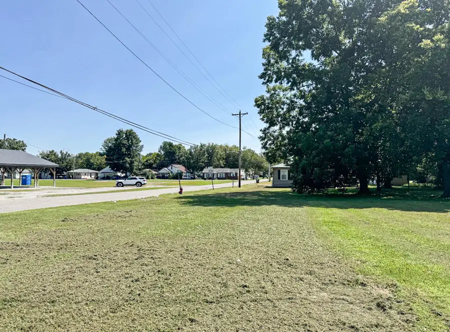 801 Poplar, Benton, KY 42025 - #2