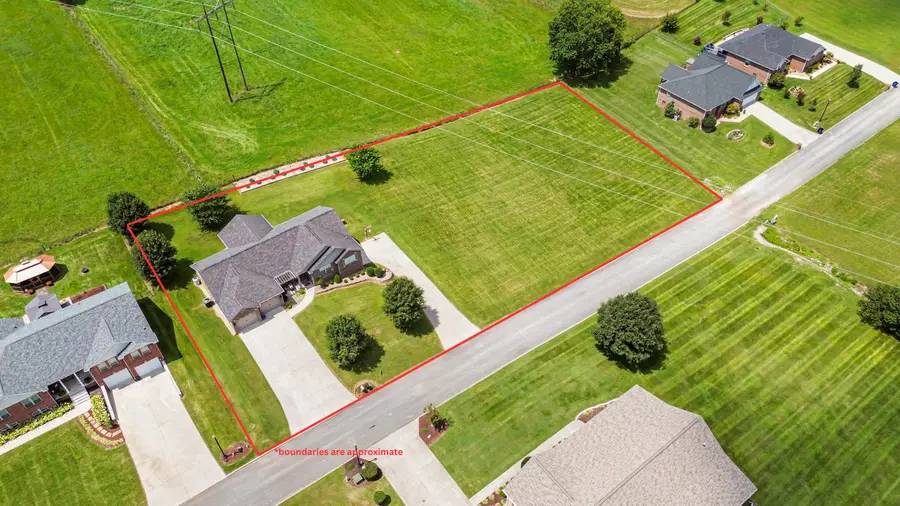 604 Whisper Woods Drive, Somerset, KY 42503 - #2
