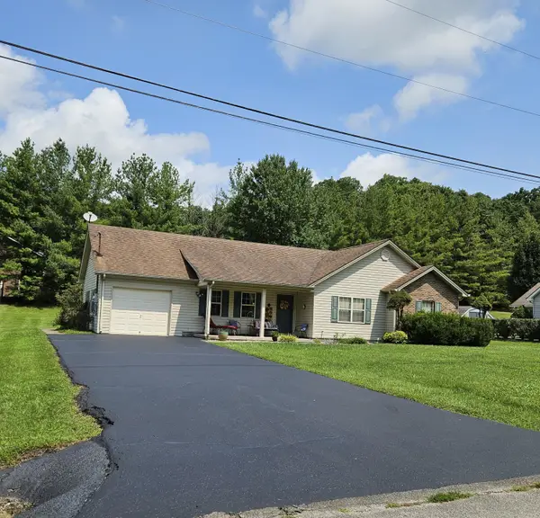305 Segal Wesley Avenue, Liberty, KY 42539