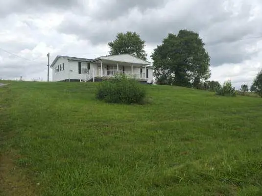 3685 Mount Carmel Road, Flemingsburg, KY 41041