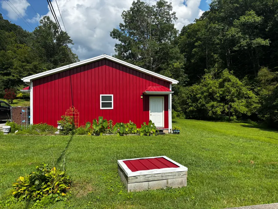 8785 W Kentucky 30, Jackson, KY 41339 - #3