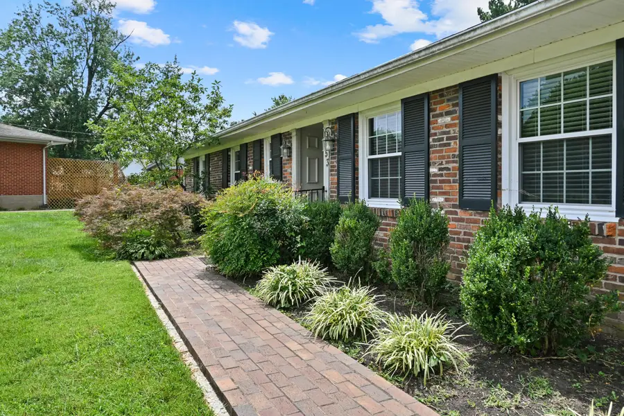 1053 Camellia Drive, Lexington, KY 40504 - #2