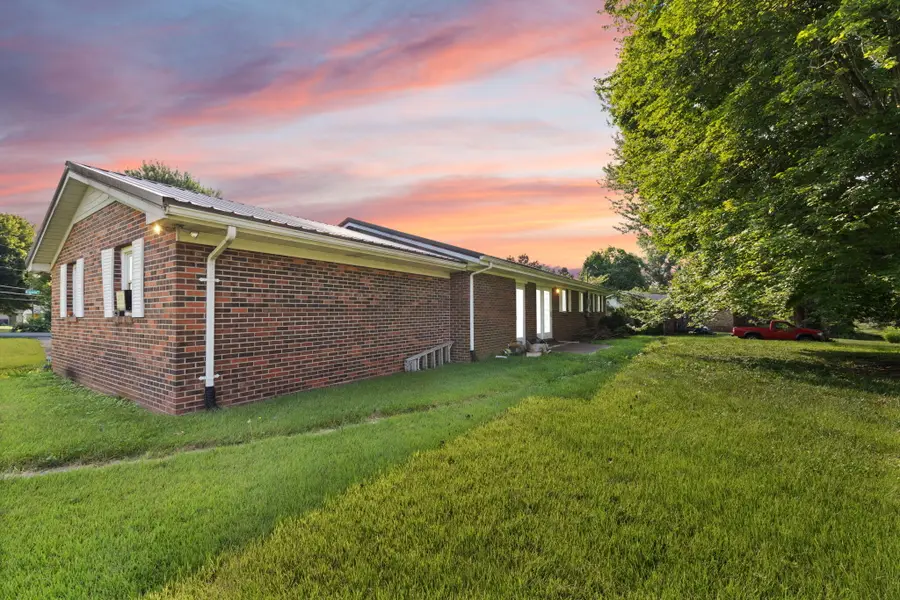 11 Circle Drive, Somerset, KY 42501 - #3