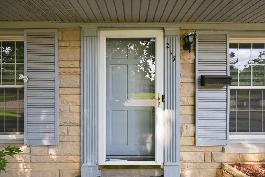 217 Inverness Drive, Lexington, KY 40517 - #2