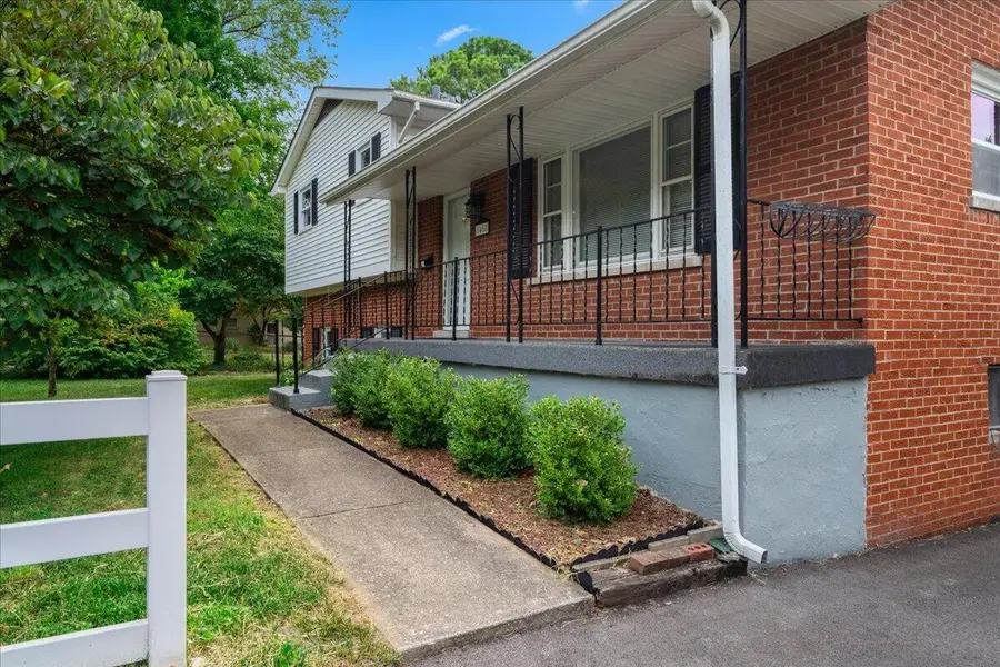 1468 Pine Meadow Road, Lexington, KY 40504 - #3