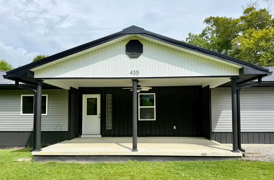 435 Mcguire Avenue, Beattyville, KY 41311 - #2