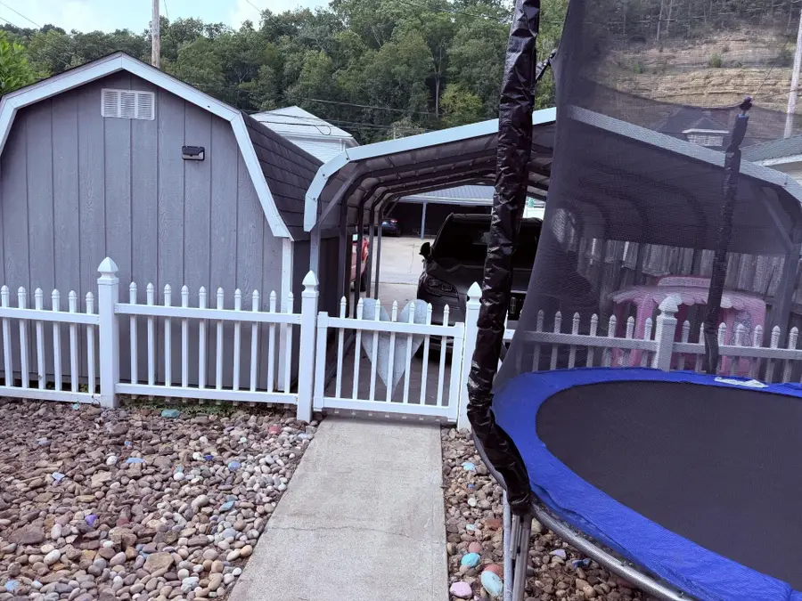 213 4th Street, Paintsville, KY 41240 - #3