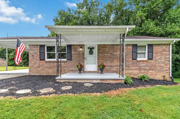 425 Ragged Ridge Road, Waynesburg, KY 40489