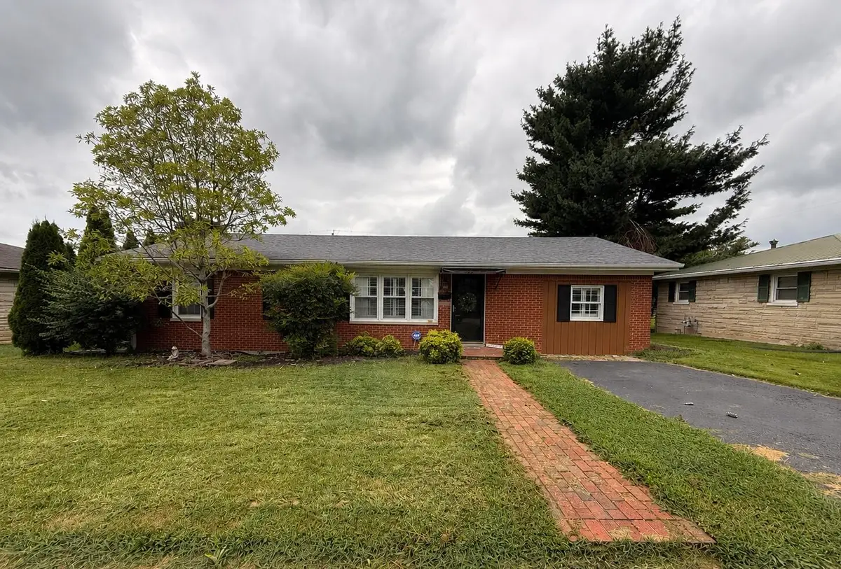 597 Meadowbrook Lane, Harrodsburg, KY 40330 - #1