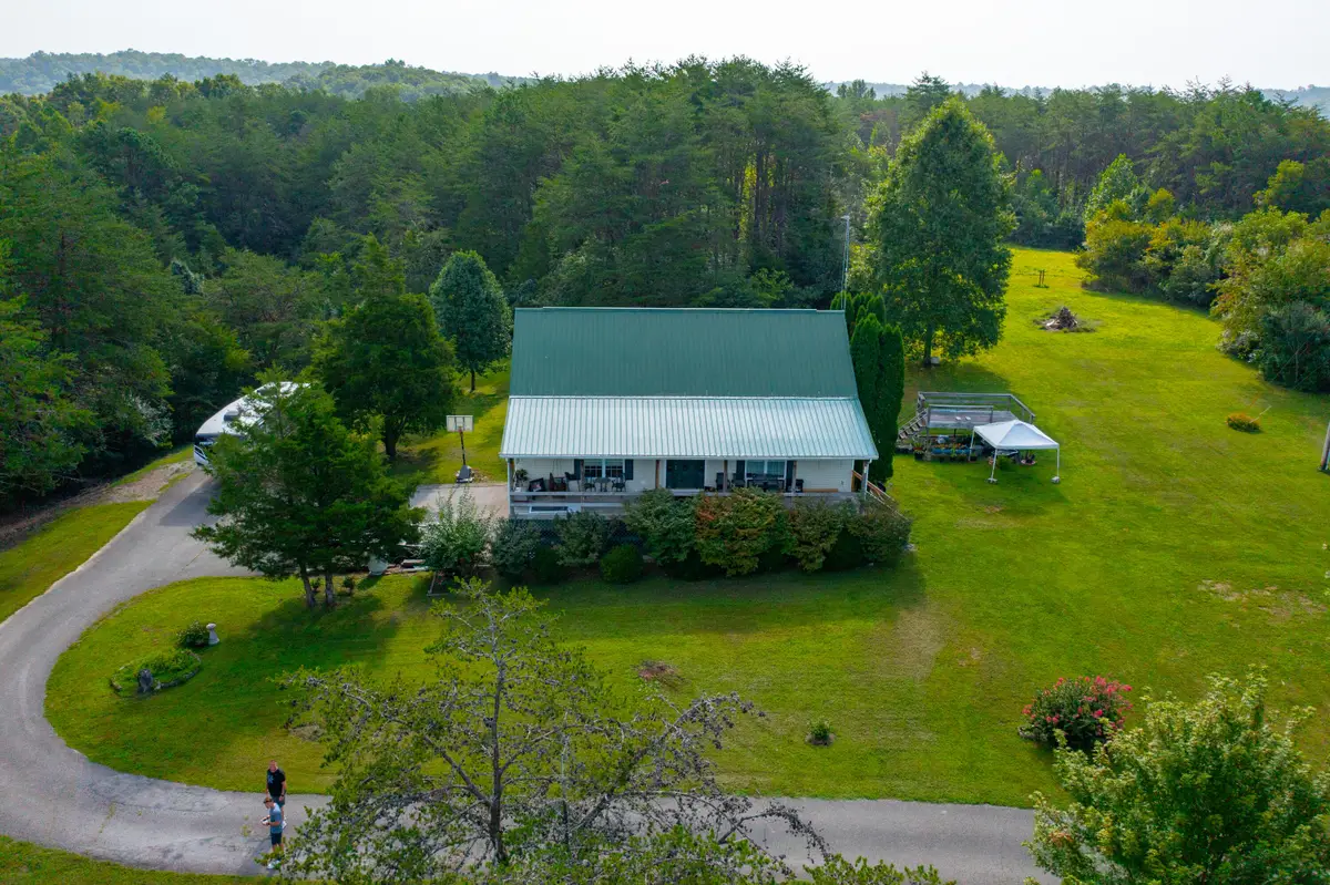 4300 White Oak Road, London, KY 40741 - #1