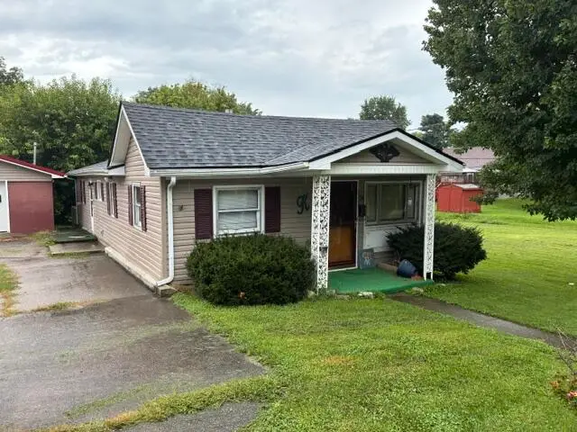 24 Spring Street, Winchester, KY 40391 - #2