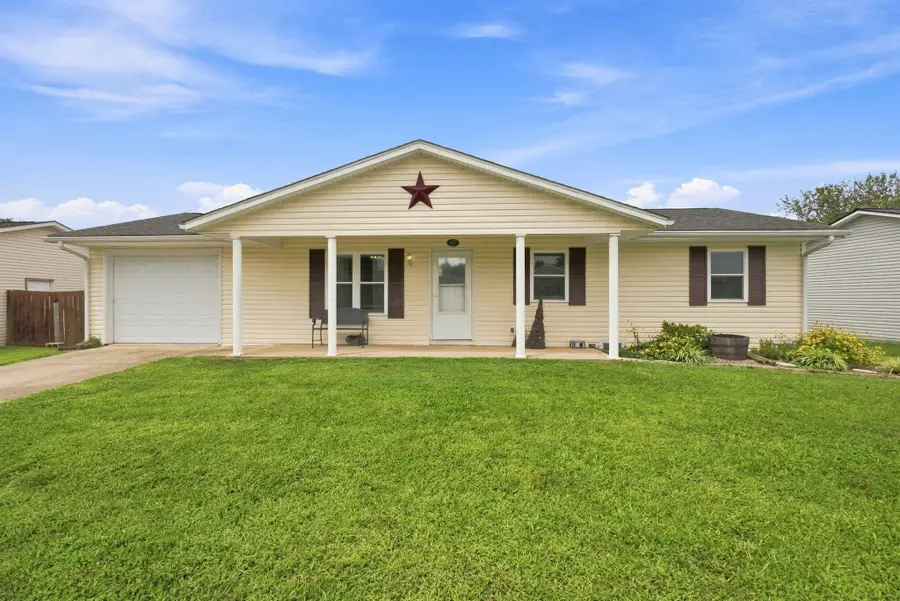 117 S Leawood Drive, Cynthiana, KY 41031 - #2