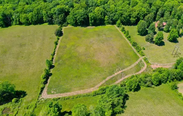 6330 W Laurel Road #4.8 acres - land only, London, KY 40741