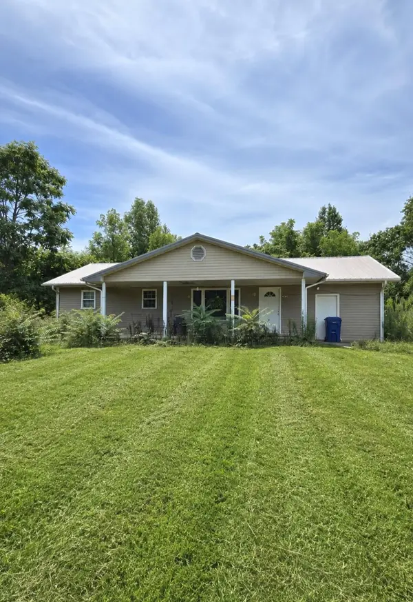 1288 Marsh Creek Road, Strunk, KY 42649
