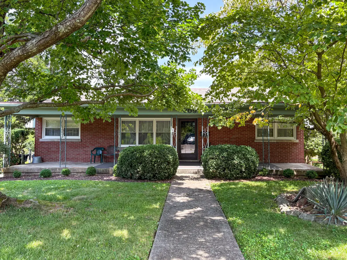 609 Portland Drive, Lexington, KY 40503 - #1