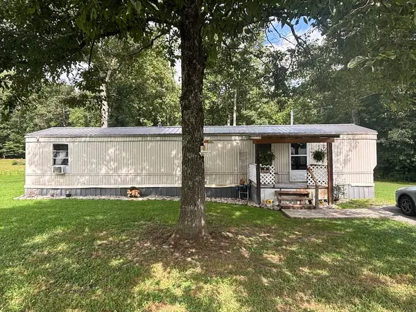 271 Geneva Drive, Russell Springs, KY 42642