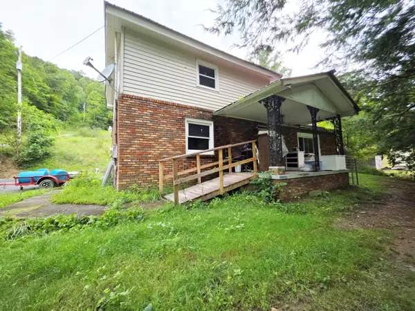 55 Cletis Webb Road, Phyllis, KY 41544
