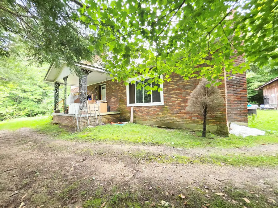 55 Cletis Webb Road, Phyllis, KY 41544 - #2
