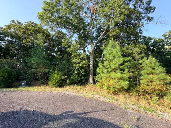 184 Yellowbird Ln Lane, Murray, KY 42071