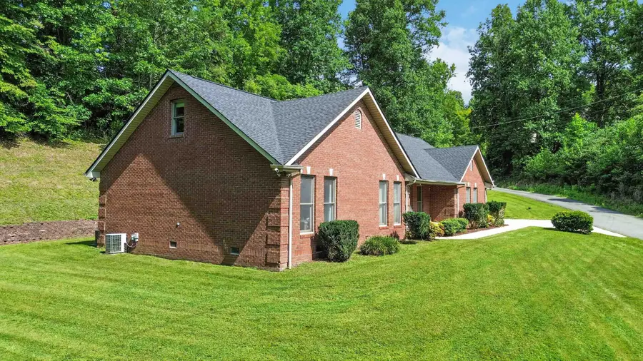 332 Autumn Woods Loop, Gray, KY 40734 - #3