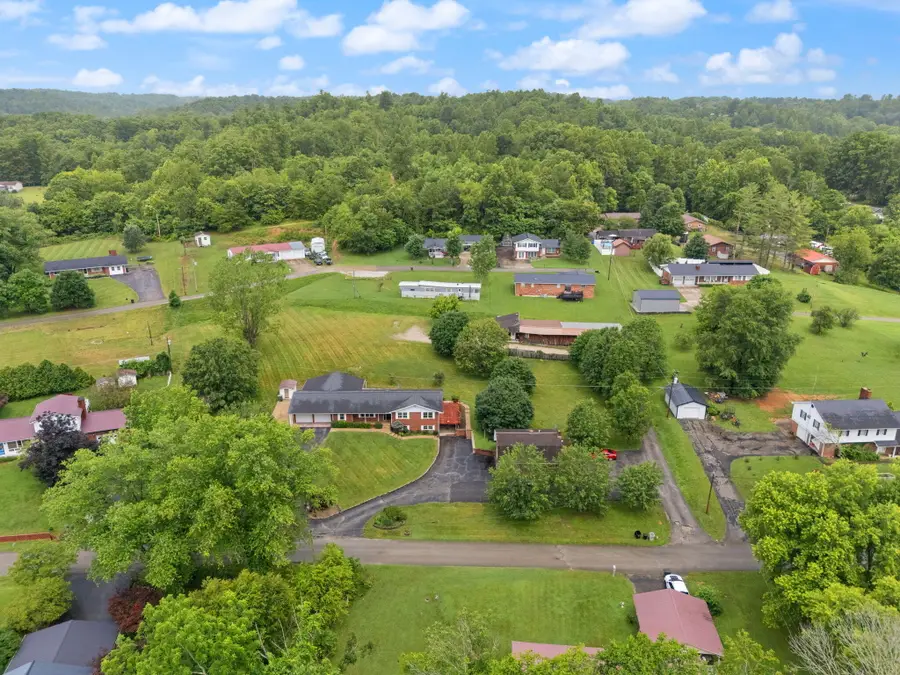 425 Parker Memorial Drive, Olive Hill, KY 41164 - #2
