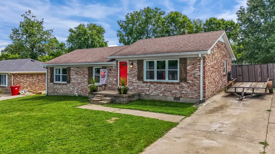 110 Briarwood Drive, Nicholasville, KY 40356 - #2