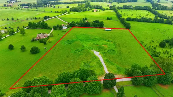751 N Yarnallton Pike, Lexington, KY 40511