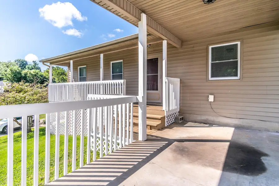 117 E Kentucky Avenue, Richmond, KY 40475 - #2