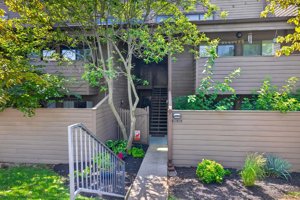 750 Shaker Drive #311, Lexington, KY 40504 - #1