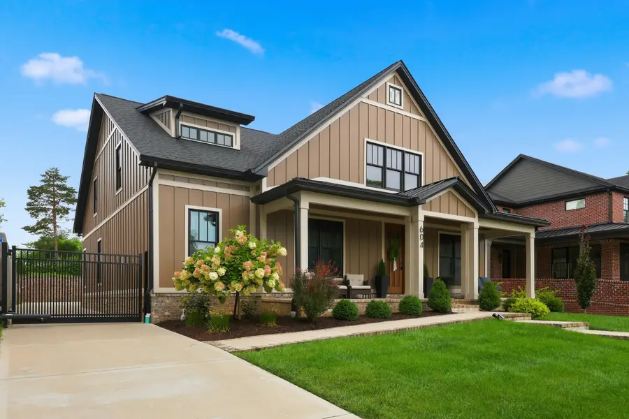 604 Montclair Drive, Lexington, KY 40502 - #2