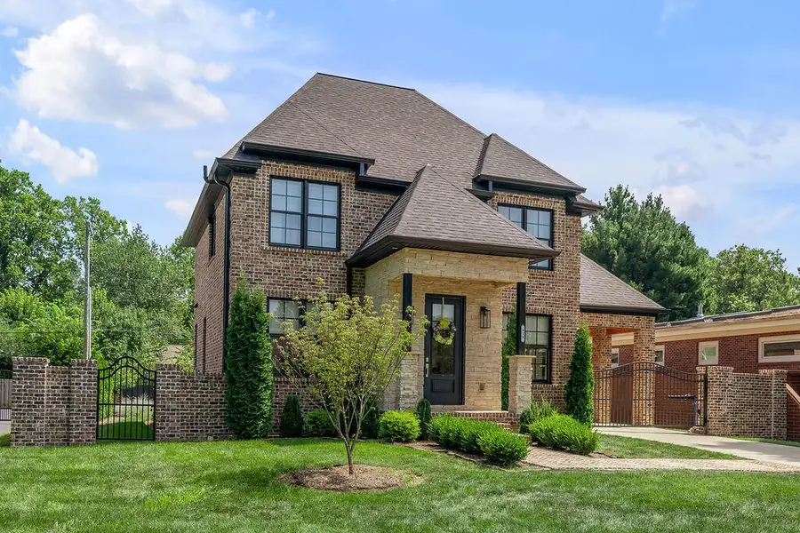 418 Chinoe Road, Lexington, KY 40502 - #2
