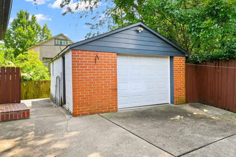 378 Clearwood Court, Lexington, KY 40509 - #2