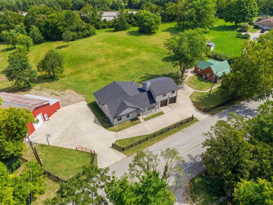 7015-7019 Old Richmond Road, Lexington, KY 40515 - #2