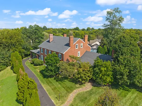 2205 Kenwood Drive, Lexington, KY 40509