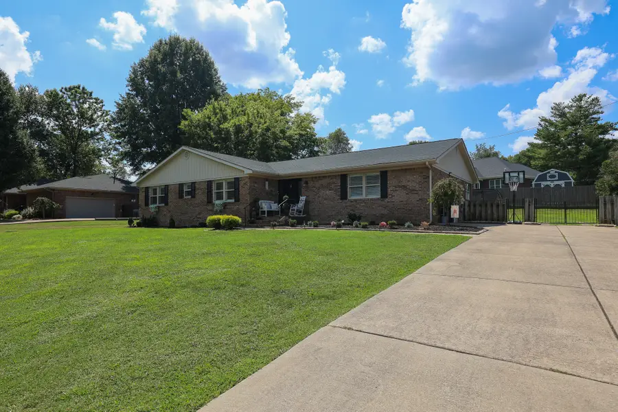 135 Brookfield Drive, Paducah, KY 42001 - #2