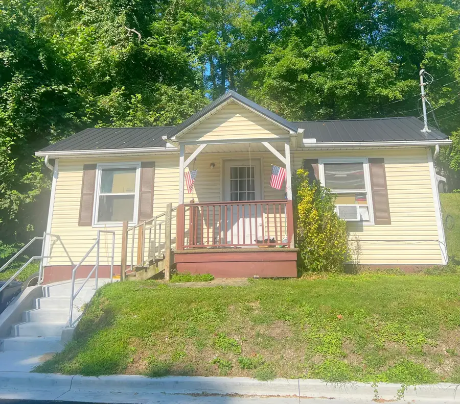 1915 Dixon Street, Ashland, KY 41101 - #3