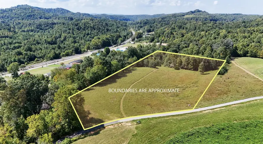 9999 Meadowstone Way, Corbin, KY 40701 - #3