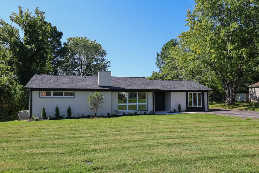 209 Cambridge Drive, Paducah, KY 42001 - #2