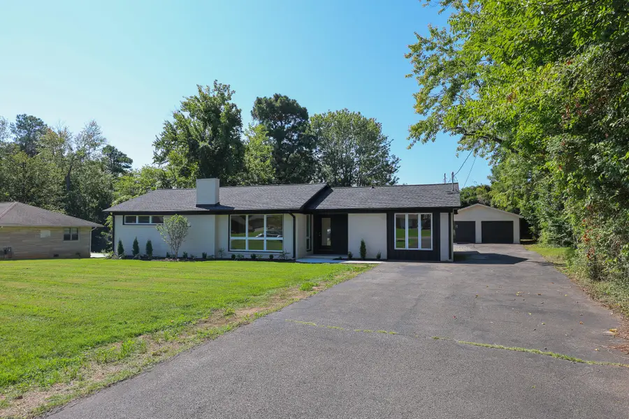 209 Cambridge Drive, Paducah, KY 42001 - #3