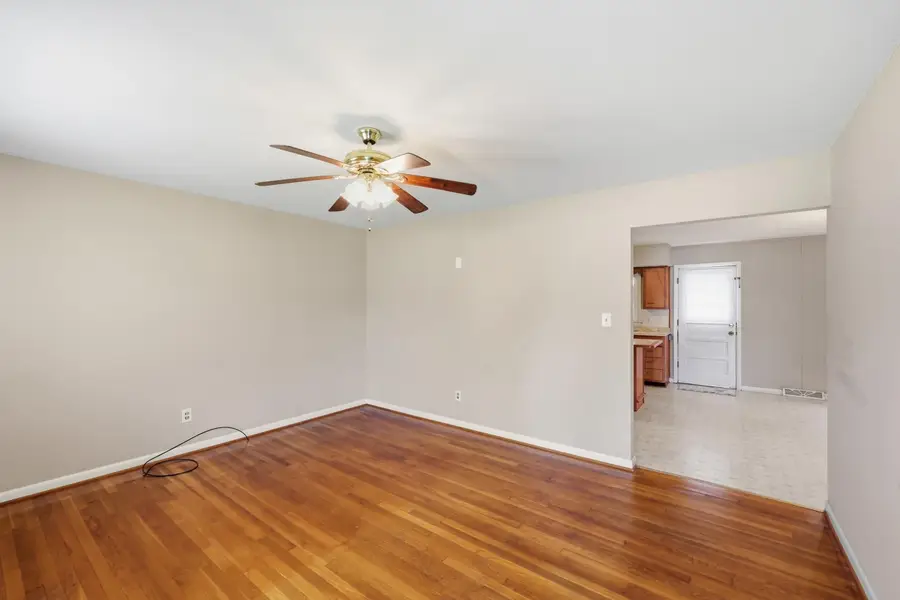 502 Alta Avenue, Nicholasville, KY 40356 - #3