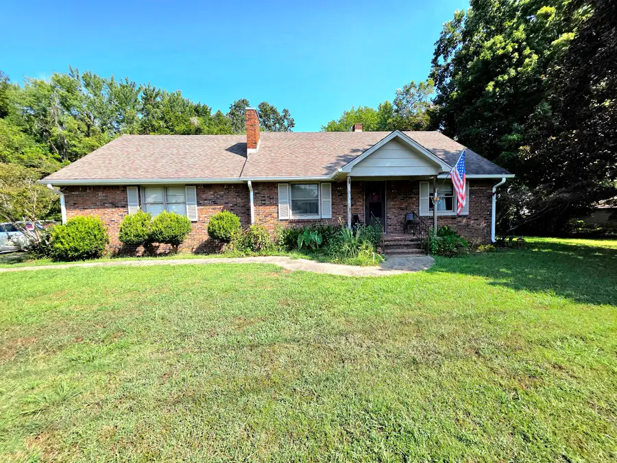 517 E 12th, Benton, KY 42025 - #2