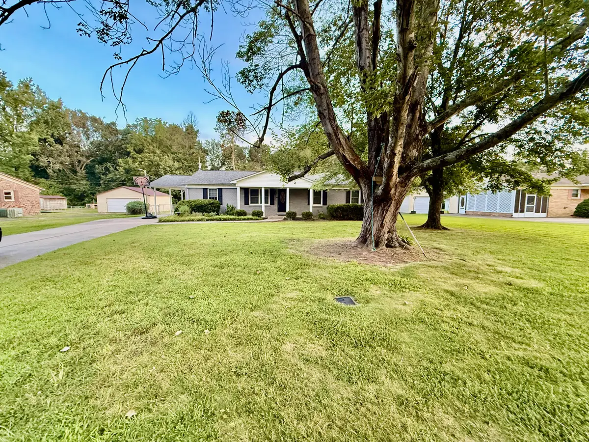 153 Southern Heights, Mayfield, KY 42066 - #1
