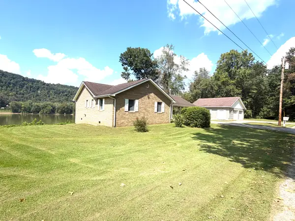12 River Street, Vanceburg, KY 41179