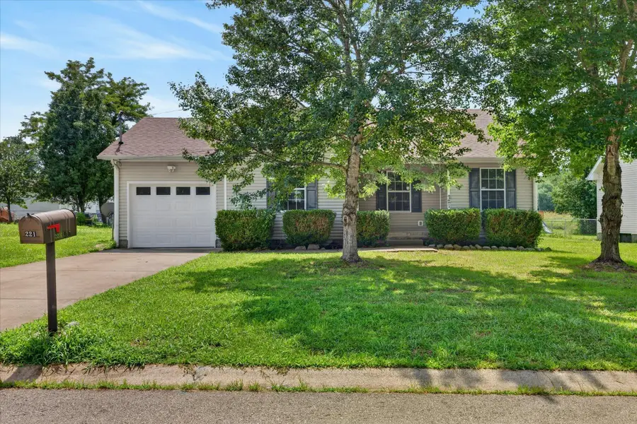 221 Grant Avenue, Oak Grove, KY 42262 - #2