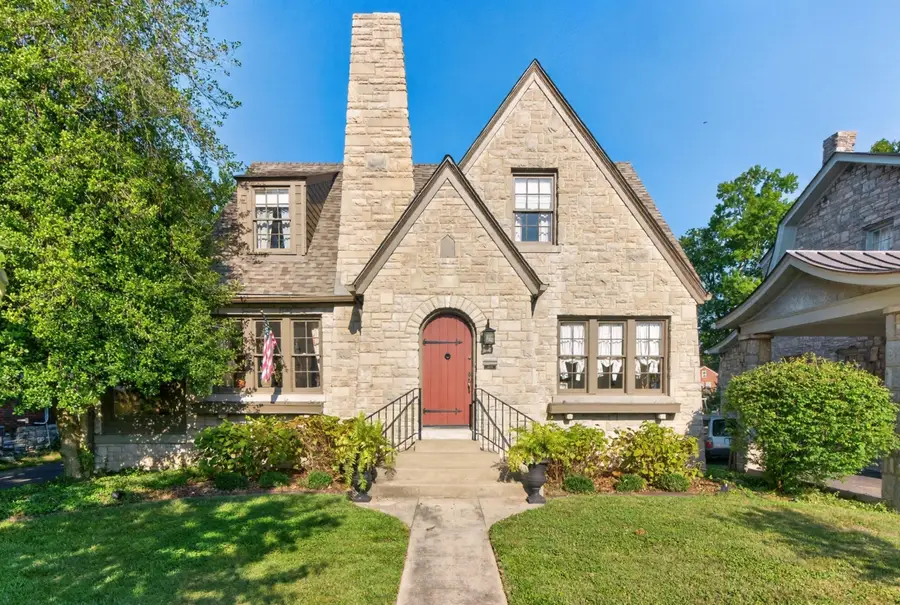 609 Arcadia Park, Lexington, KY 40503 - #2