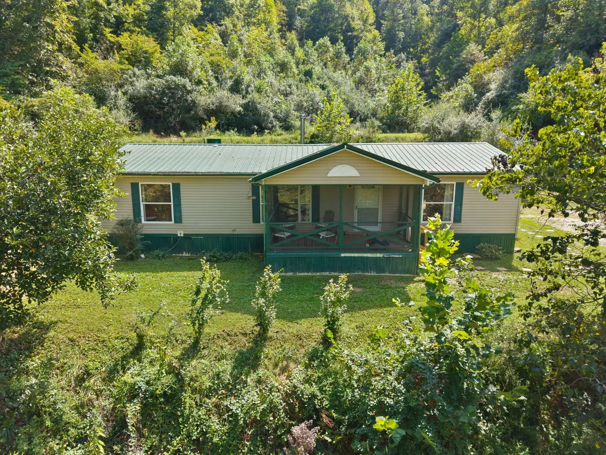 2724 2724 State Route 580, Oil Springs, KY 41238 - #1