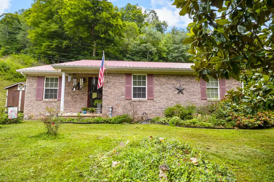 156 J C Osborne Boulevard, Hyden, KY 41749 - #2